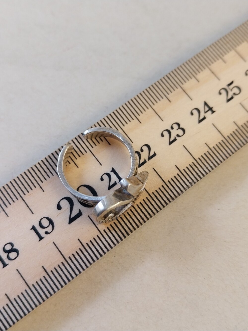 Vintage Sterling Silver Ring with Blue, White and Brown Inlay - Picture 6 of 11
